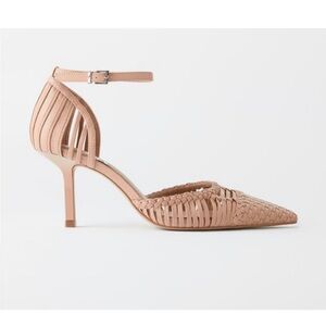 Zara NWT Woven Kitten Heel, size 11